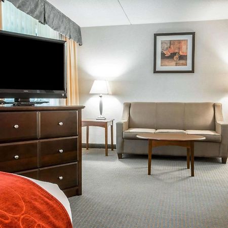 Comfort Suites South Burlington Near University Экстерьер фото
