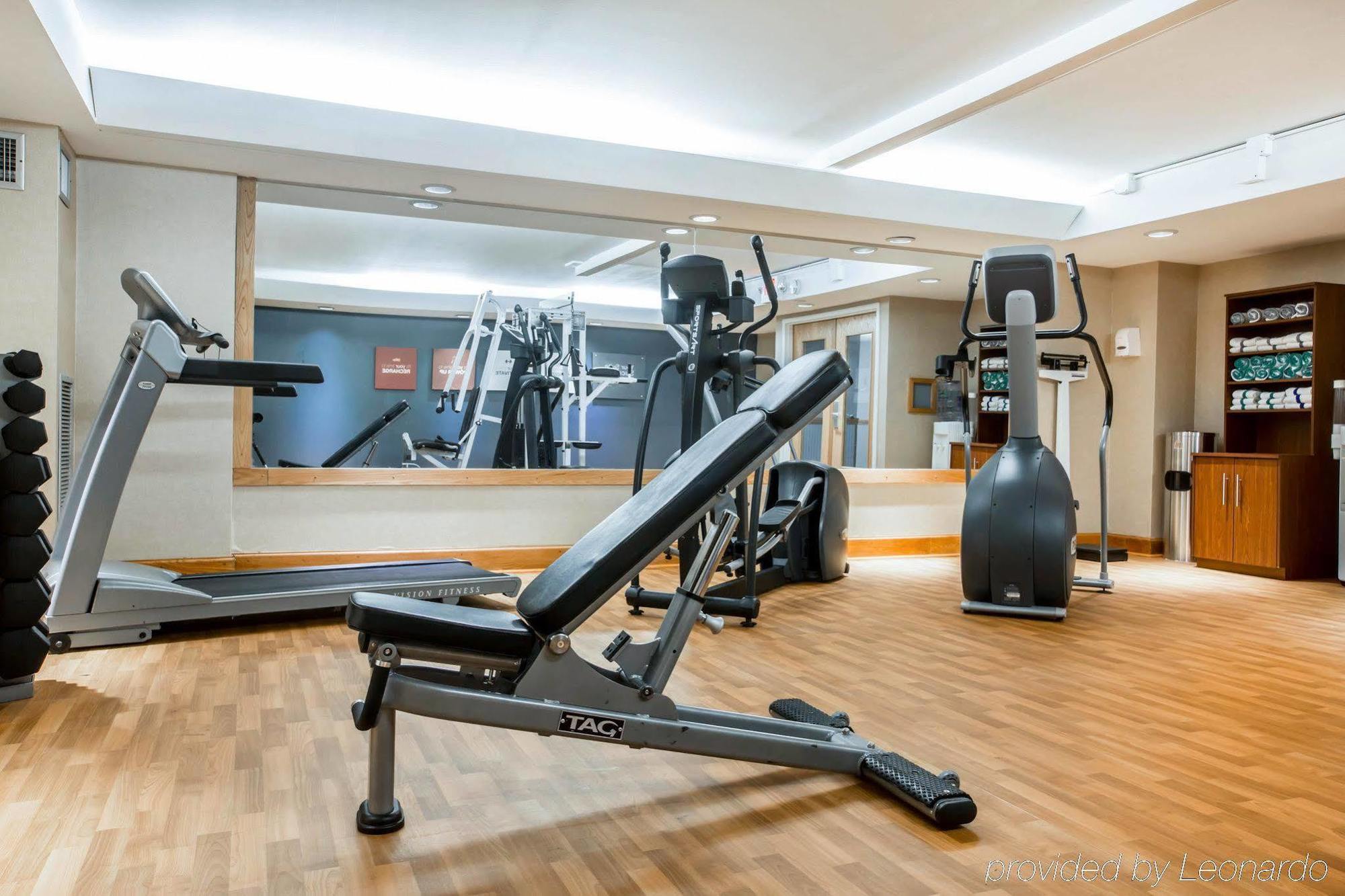 Comfort Suites South Burlington Near University Экстерьер фото