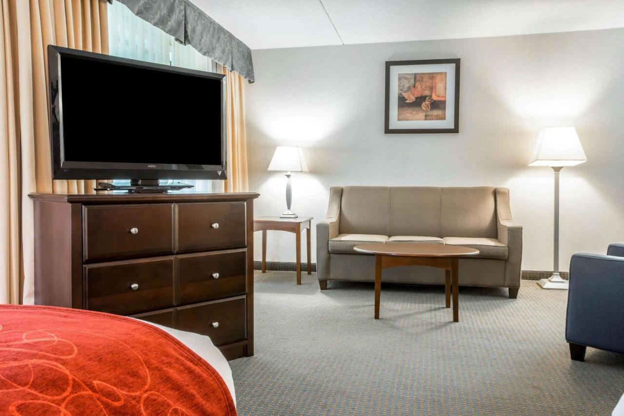 Comfort Suites South Burlington Near University Экстерьер фото