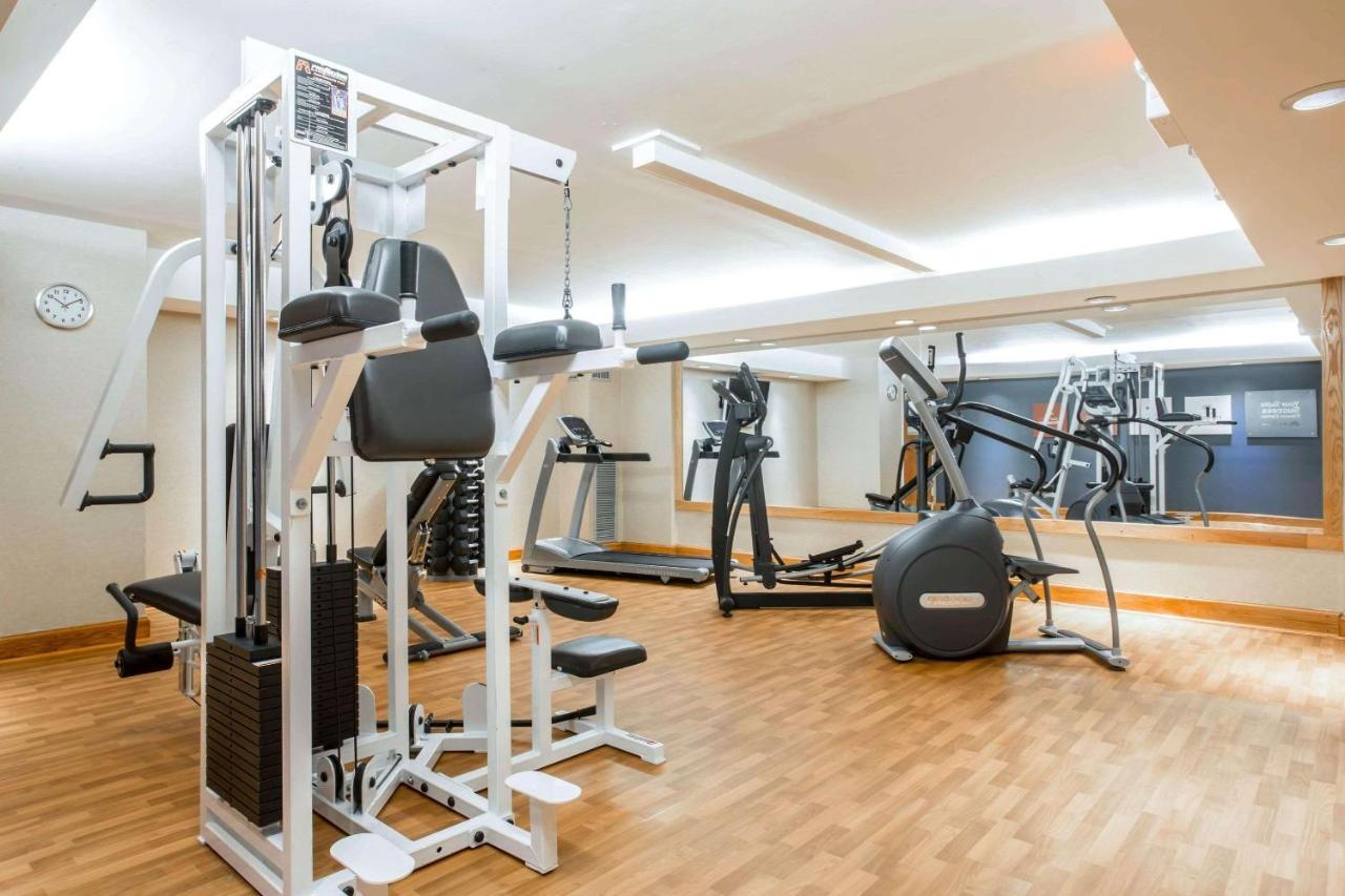 Comfort Suites South Burlington Near University Экстерьер фото