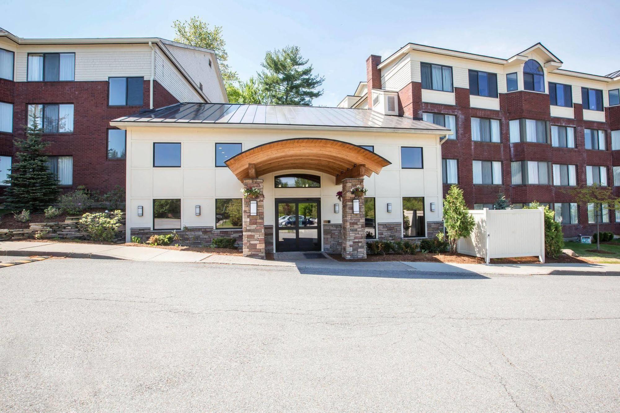 Comfort Suites South Burlington Near University Экстерьер фото