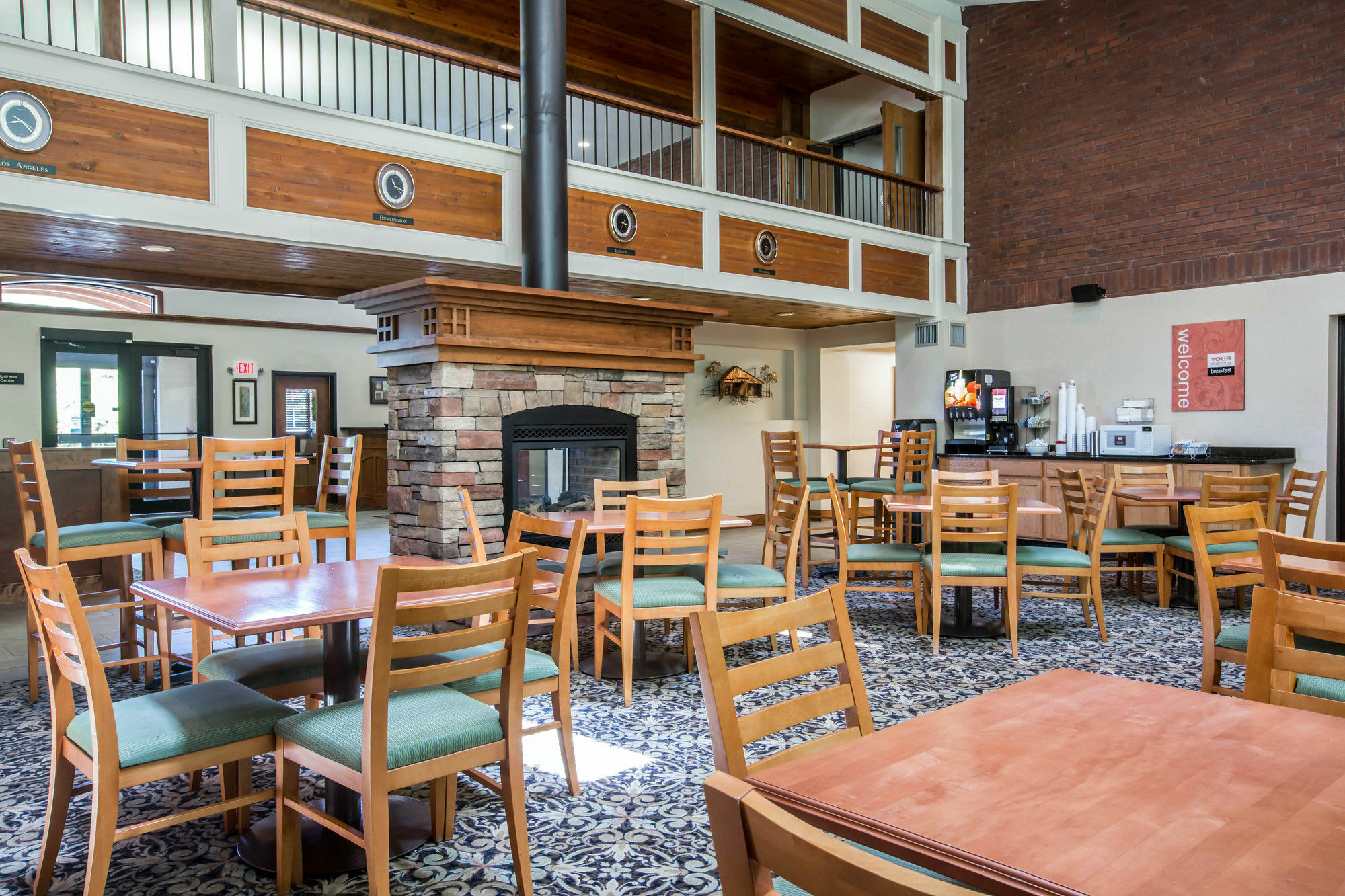 Comfort Suites South Burlington Near University Экстерьер фото